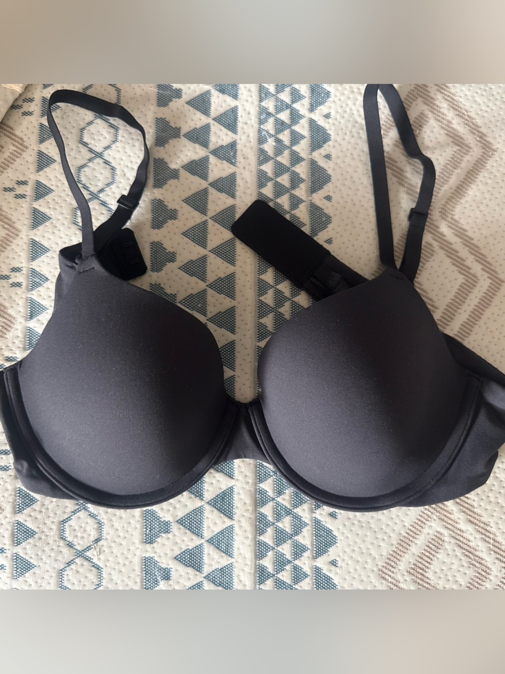 Skims Fits Everybody T-shirt bra